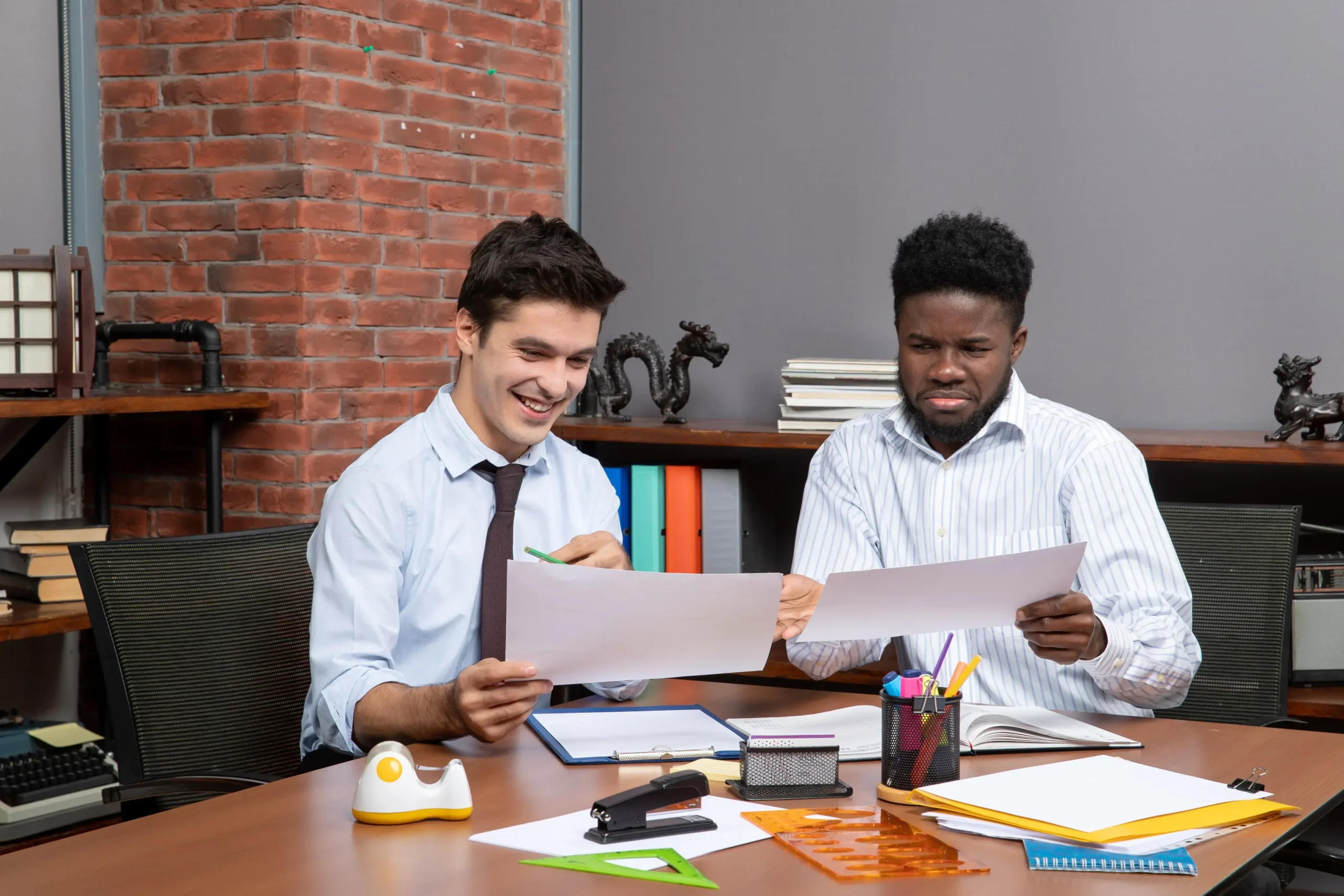 90% dos Candidatos em Angola Cometem Este Erro no CV 2 A Diferença Entre Listar Tarefas e Demonstrar Valor